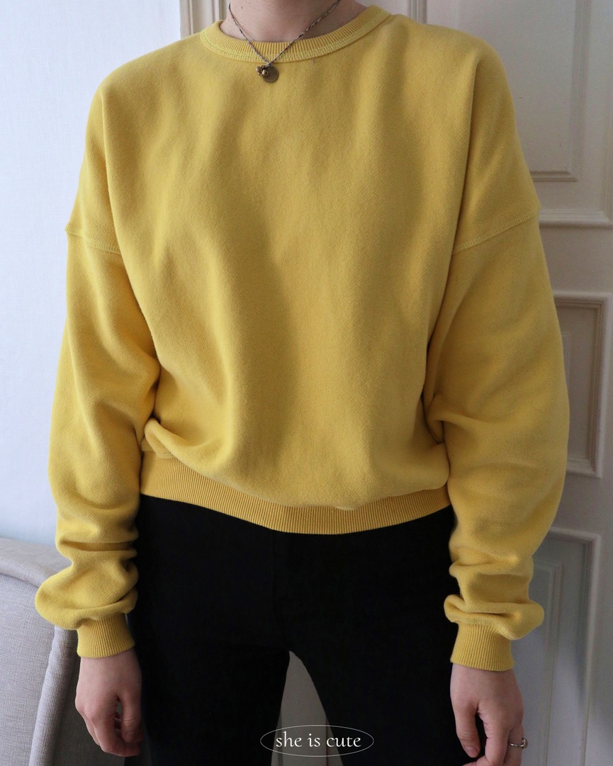 meringue sweatshirt yellow
